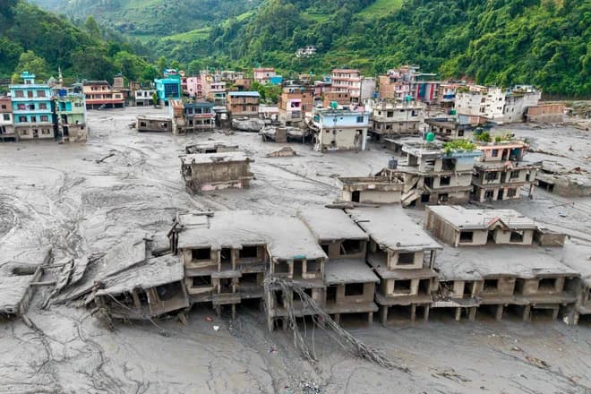 Slika uz članak: Kdo je odgovoren za tragedijo v Nepalu?