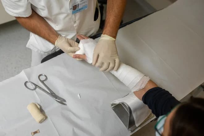 Slika uz članak: Javna zdravstvena služba potrebuje tudi javno lastništvo