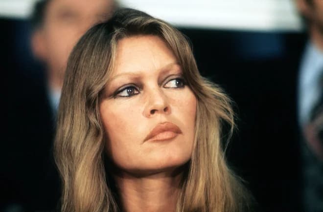 Slika uz članak: Kapelet, këpucët, të brendshmet, sendet personale të Brigitte Bardot dalin në ankand; revoltohet bashkëshorti