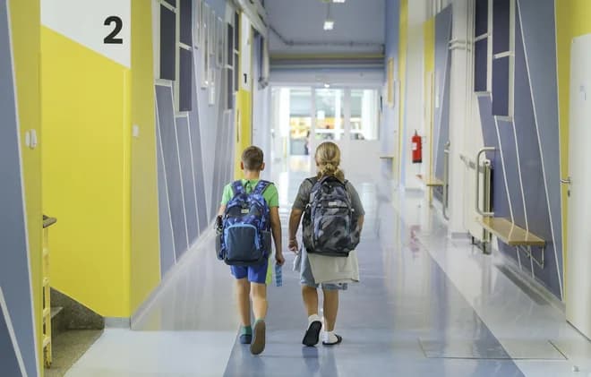 Slika uz članak: Učenci ne gredo več na kosilo, ampak po krožnik energije