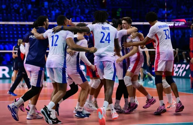 Slika uz članak: Slovenija bo bron lovila proti Finski, Francija po štirih nizih v finale