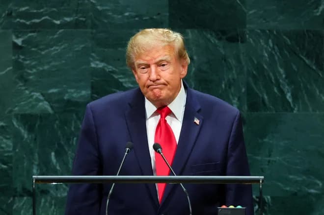 Slika uz članak: Washington udarja po ICC, Bruselj ostaja pri besedah