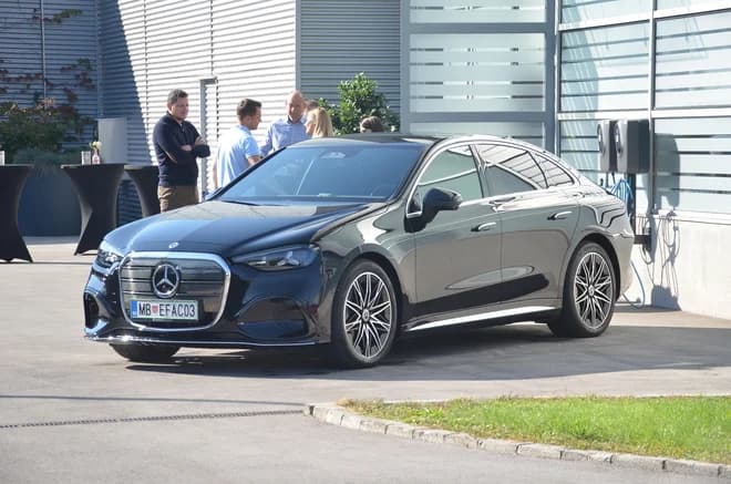 Slika uz članak: Električni razred C: do 800 km dosega in slovenski pečat Helle Saturnus