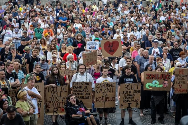 Slika uz članak: »Neskončno butasti ali pokvarjeni do obisti«