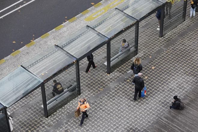 Slika uz članak: Pred volivci pogojevanje socialne pomoči