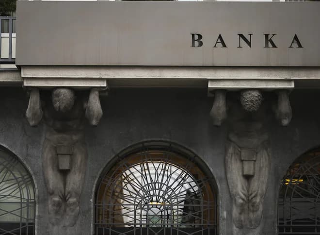 Slika uz članak: Slovenija je edina država, kjer so stresni testi šteli za reševanje bank