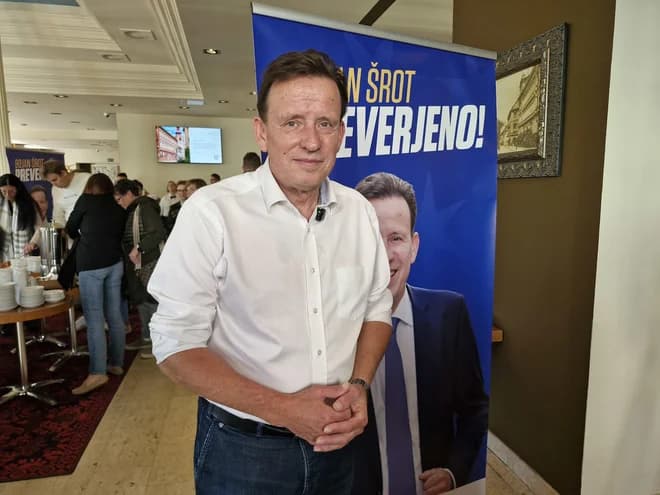 Slika uz članak: Bojan Šrot: Če bi bil župan, bi viseči most že stal