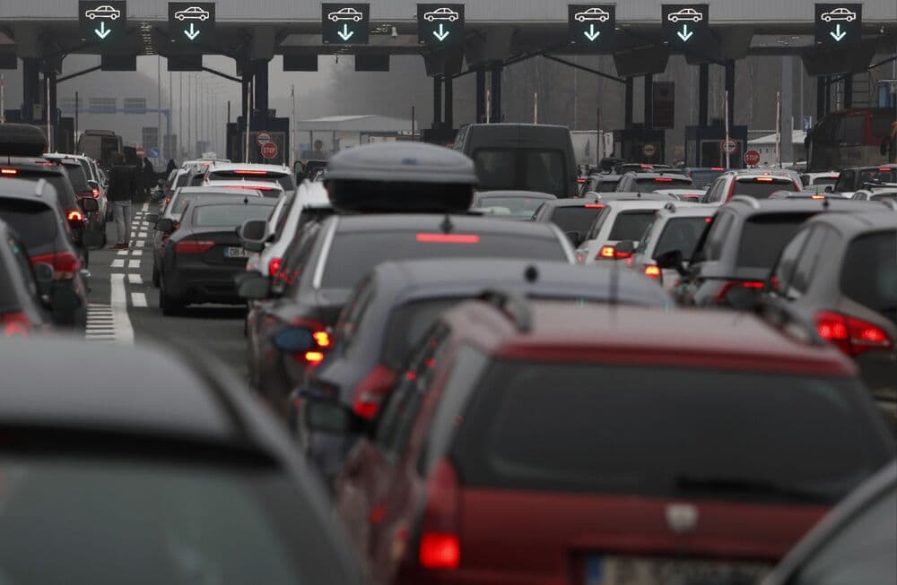 Slika uz članak: Evo kakvo je stanje na graničnim prelazima: AMSS objavio podatke, ovo skoro nije viđeno