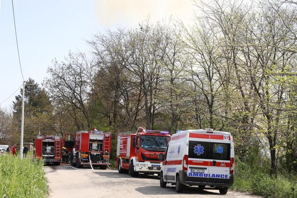 Slika uz članak: POŽAR PROGUTAO SKLADIŠTE OTPADA, GRAĐANIMA U RANU ZORU IZDATA HITNA UPOZORENJA! Drama kod Rijeke (VIDEO)