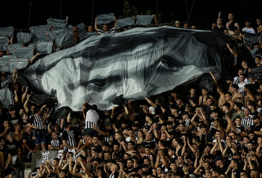 Slika uz članak: UEFA ŽESTOKO UDARILA PARTIZAN PO DŽEPU! Crno-beli kažnjeni zbog navijača, aktivirana i uslovna kazna
