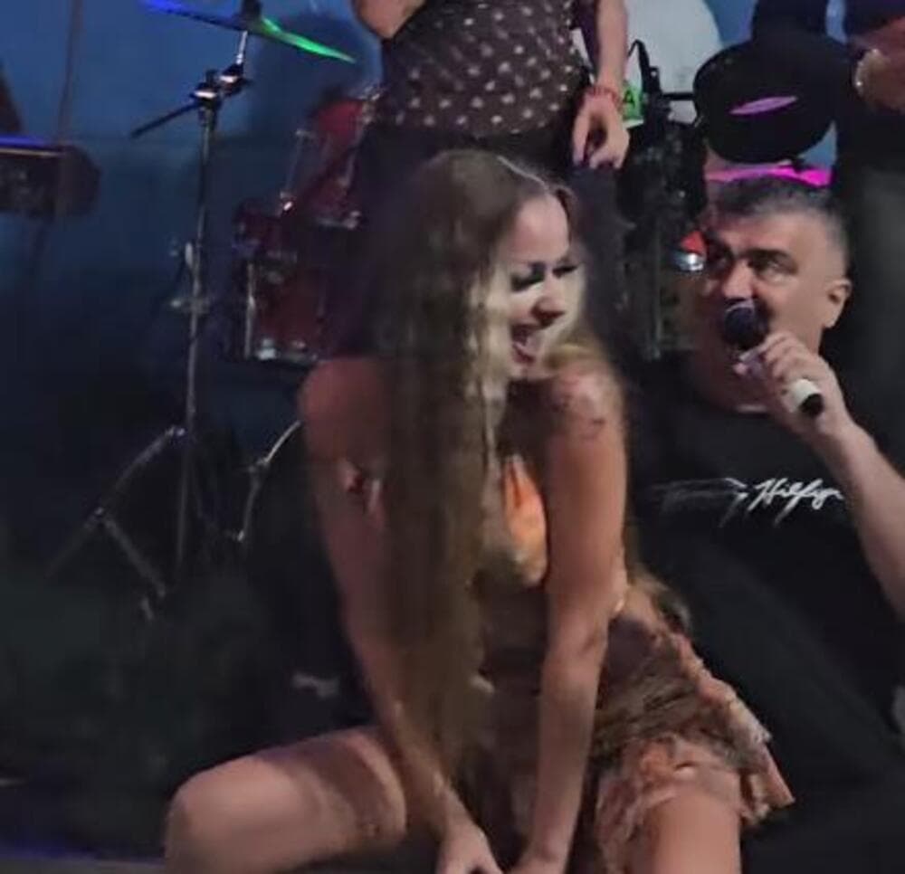 Slika uz članak: "Bio je sa mnom, a govori da me ne poznaje!" Atina Ferari razotkrila veliku zvezdu: "On je idiot!"