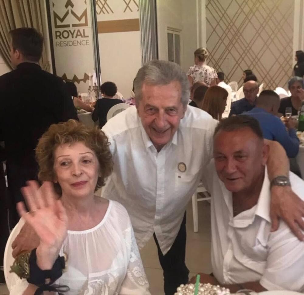 Slika uz članak: SKUVALA MU KAFU, A IZA NJEGA OSTALE SAMO PAPUČE! Novi detalji SMRTI brata Miroslava Ilića, ŽENA OVAKO SAZNALA
