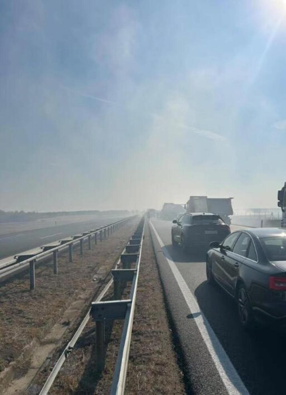 Slika uz članak: Dimna zavesa na putu može biti kobna: Damir Okanović otkrio šta vozači moraju odmah da urade čim je vide
