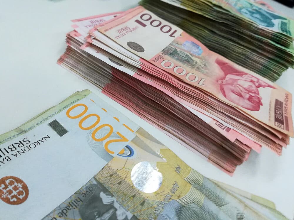 Slika uz članak: Počela primena zakona o roditeljima negovateljima, prvog dana podneto 1.500 zahteva