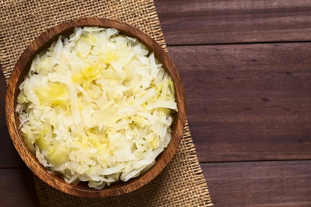 Slika uz članak: Evo ko nikako ne sme da jede kiseli kupus! Može da bude opasan po zdravlje, ni ne prilazite mu