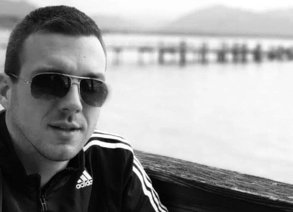 Slika uz članak: Prijatelji se opraštaju od Nikole: Radio kao sezonac, brutalno ga prebili, 3 mjeseca borbe za život