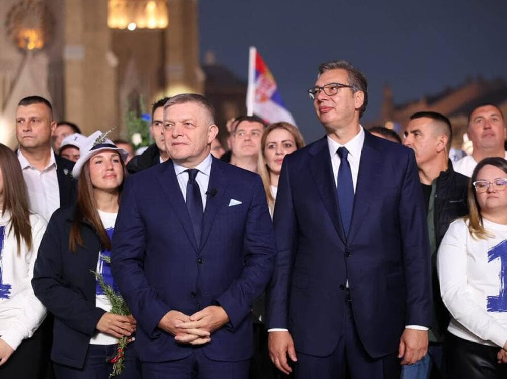 Slika uz članak: "Dobrog prijatelja ceni kao blago! Toliko ja cenim Aleksandra": Fico se obratio na tečnom srpskom u Novom Sadu!