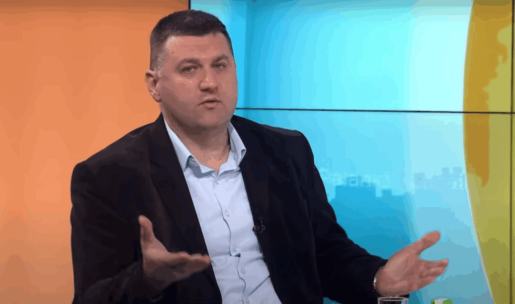 Slika uz članak: Uhapšen Novica Antić, bivši predsednik Vojnog sindikata Srbije: Osumnjičen za „izazivanje panike i nereda“