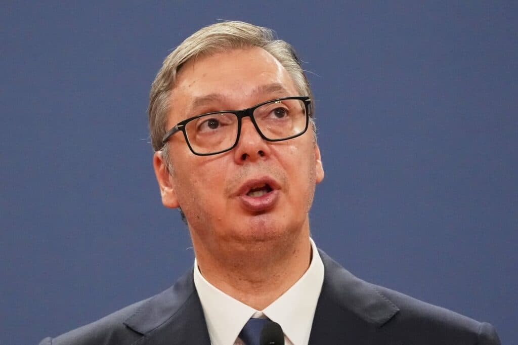 Slika uz članak: Vučić: Vraćam se za dva dana i predvodiću borbu protiv onih koji su nam unižavali zemlju