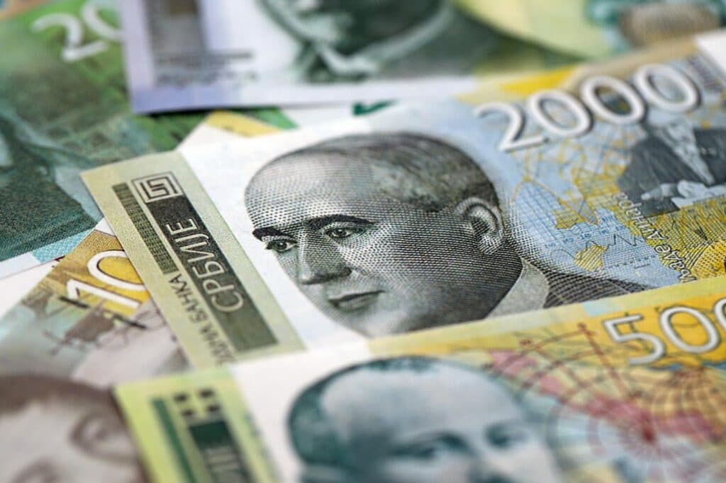 Slika uz članak: Danas kreću jednokratne uplate iz budžeta: Ko dobija 10.000 a kome leže i do 35.000 dinara