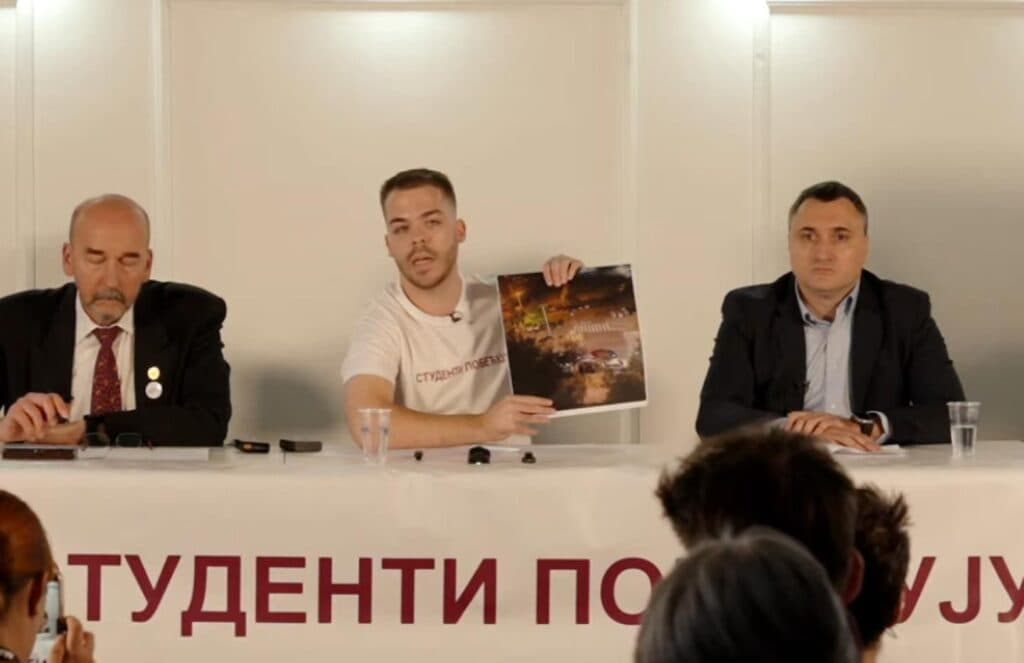 Slika uz članak: Student Petar Živković: Šta načelnik UKP radi ispred moje zgrade u jedan ujutru?