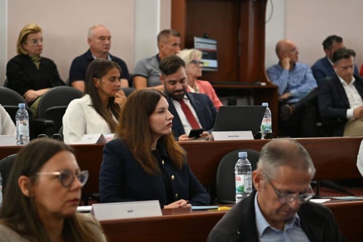 Slika uz članak: SDP Rijeke o izvješću Ive Rinčić: “Prijetnje zaposlenicima ne mogu zamijeniti rezultate”
