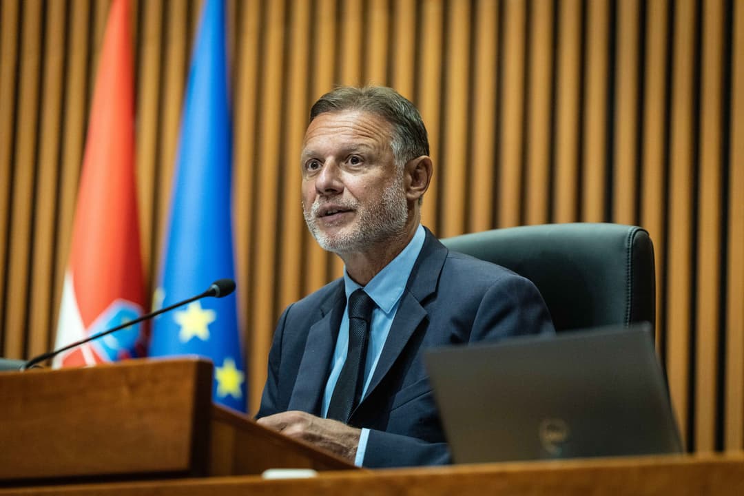 Slika uz članak: Jandroković udaljio iz Sabora neposlušne SDP-ovce: okidač je izjava o “trovanju vode i okoliša”