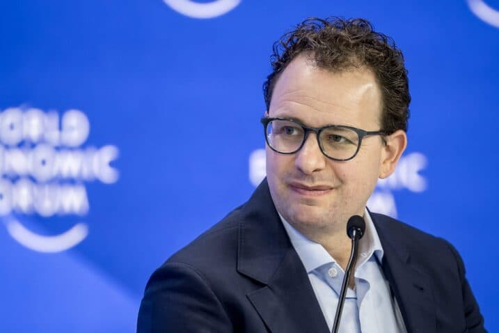 Slika uz članak: Šef Anthropica: Moramo usporiti! AI već stvara drugi AI, imamo plan u tri koraka