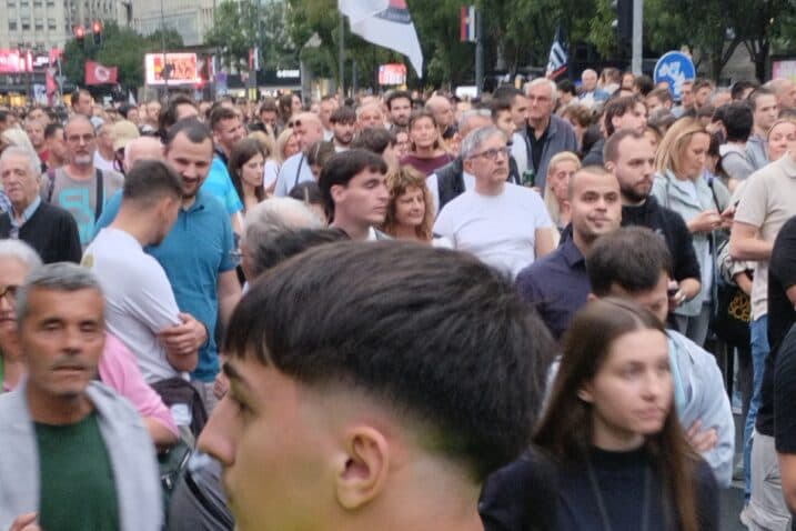 Slika uz članak: Oporbene stranke odustaju od svojih izbornih lista i staju uz studente: “Ili Srbija ili mafija”