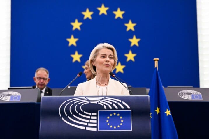 Slika uz članak: Sigurnost, migranti, društvene mreže, AI, Kina, Srbija… Evo što je sve govorila von der Leyen u “stanju Unije”