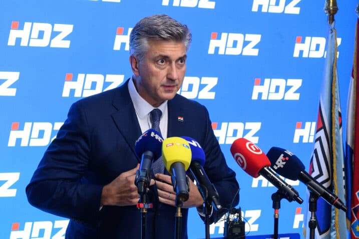 Slika uz članak: Plenković: “Oporba se mora ispričati OPG-ovima u Lici, besraman je narativ da se ljude truje”