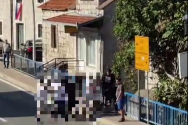 Slika uz članak: VIDEO Mučna snimka tučnjave u Trilju usred dana. Osam muškaraca privedeno