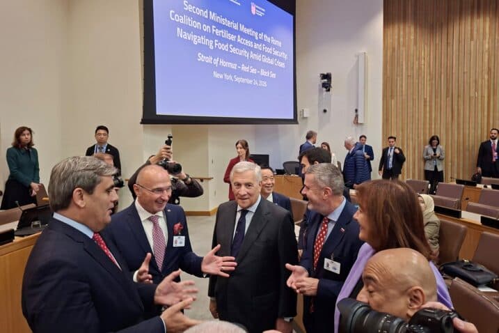 Slika uz članak: Кроз Ормуз прошло 60 бродова са 22 милиона барела нафте