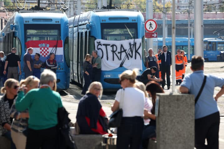 Slika uz članak: Ako tramvaji i autobusi i dalje voze, je li to uopće štrajk? Stručnjaci objašnjavaju što je “nužni minimum”