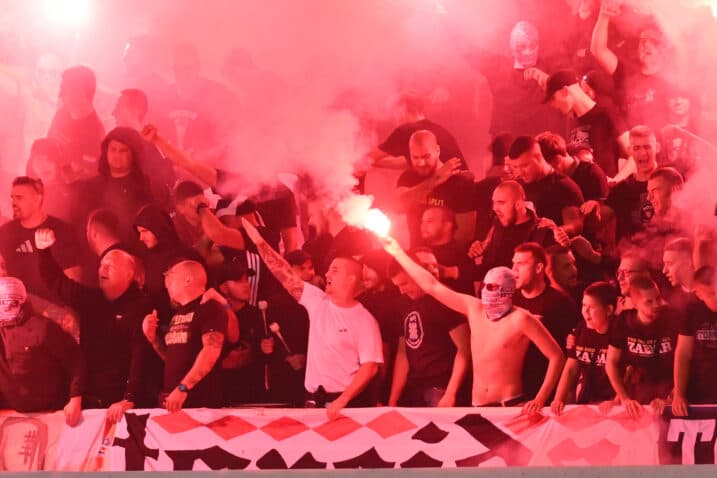 Slika uz članak: UEFA kaznila HNS zbog incidenata na utakmici Hrvatska – Španjolska na Poljudu