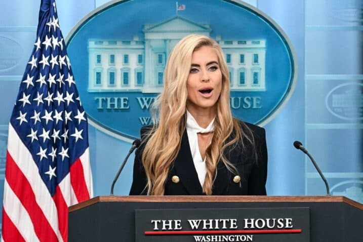 Slika uz članak: Trump savjetovao novoj glasnogovornici da napusti dužnost. Izdržala kraće od glavice salate