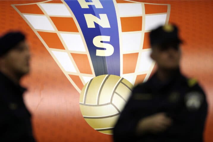 Slika uz članak: HNS u priopćenju osudio “sramotne i neprihvatljive” povike navijača Hajduka uoči Ajaxa