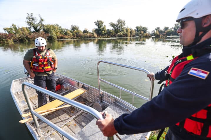 Slika uz članak: Ronioci u akciji: Iz Savice izvukli 800 kilograma otpada
