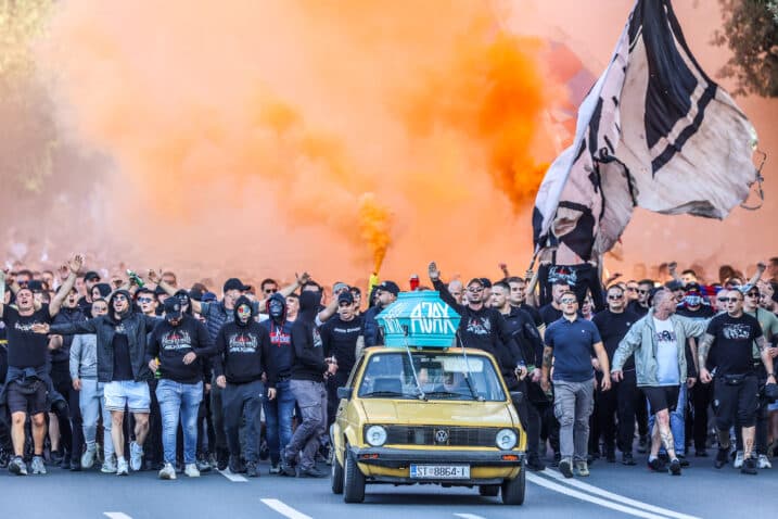 Slika uz članak: Policija uhitila trojicu iz kortea Torcide. Ogavnim porukama poticali na nasilje i mržnju