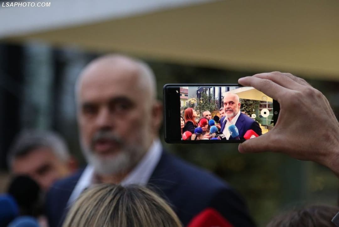 Slika uz članak: Konflikti për pagat e magjistratëve, BIRN: Një kapitull i ri i përplasjeve të Ramës me drejtësinë! Qëllim shpërqendrimi nga protestat