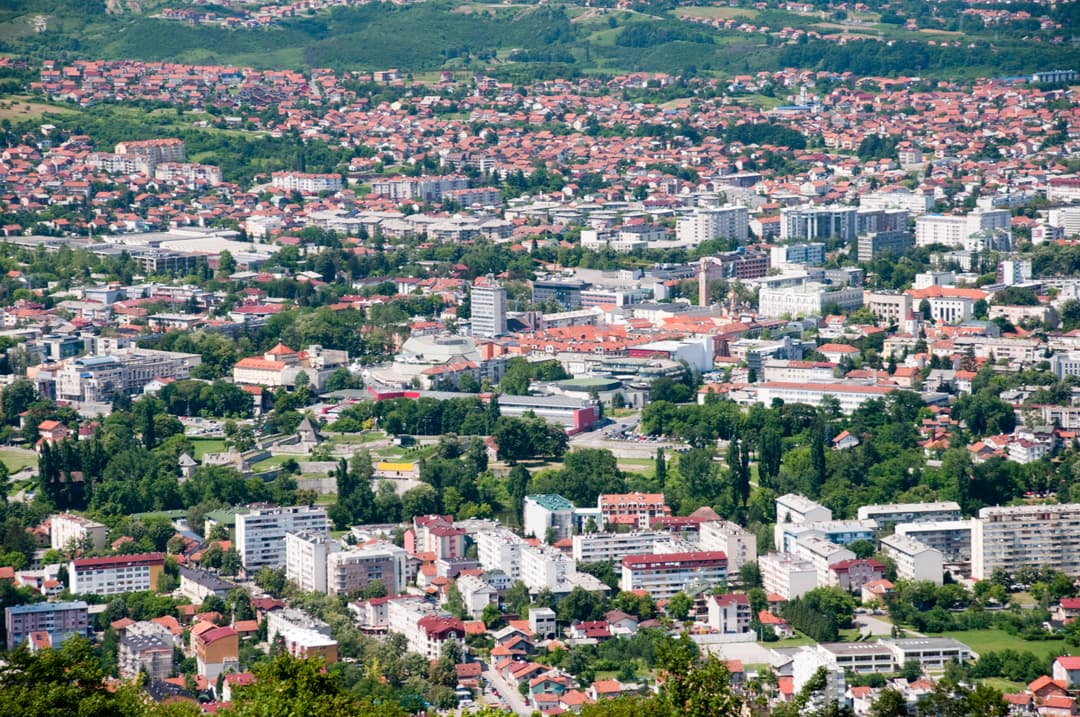 Slika uz članak: Veliki posao od skoro 5 miliona evra: Finansijska grupacija kupila gotovo 10 odsto banke