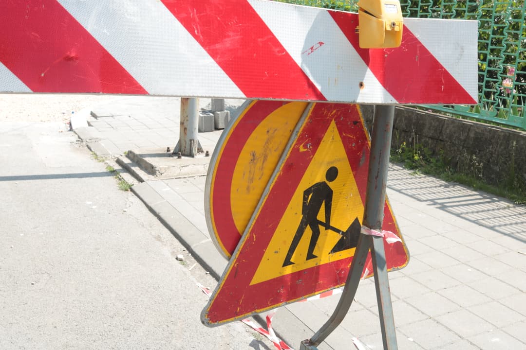 Slika uz članak: Od danas izmena GSP linija u Gandijevoj, za saobraćaj se zatvara ulica Obalskih radnika