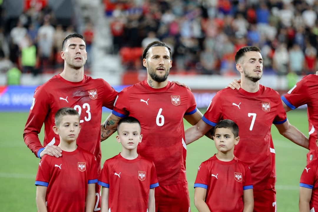 Slika uz članak: Problem za Veljka Paunovića, bitan fudbaler se povredio, ne zna se kada će biti spreman