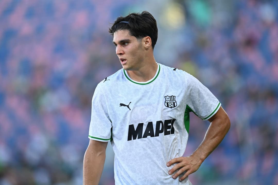 Slika uz članak: Vasilije Adžić postigao spektakularan gol u Seriji A iz slobodnjaka, golman mu nije mogao ništa