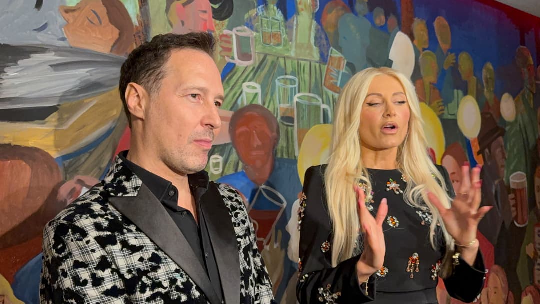 Slika uz članak: Slađana Mandić i Peđa Jovanović privukli sve poglede na promociji u Beogradu, njihov duet „Muzej nevinosti“ ruši rekorde