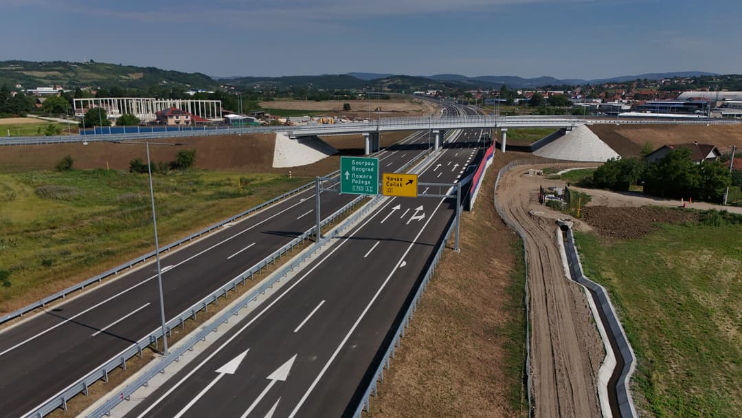 Slika uz članak: Vozači, oprezno: Odroni na dionicama u usjecima, radovi na mnogim putni pravcima