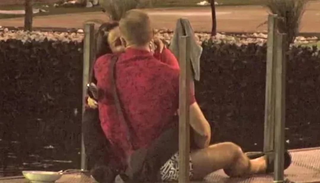 Slika uz članak: Skandal u Eliti! Prevario ženu koja ga čeka kod kuće sa detetom, zaljubio se do ušiju: "Živeo sam pod maskom"