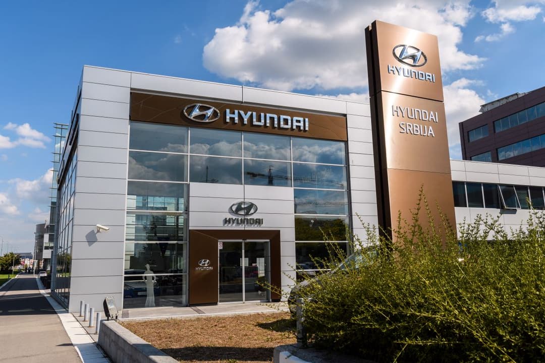 Slika uz članak: Tri i po decenije na srpskim putevima: Hyundai slavi veliki jubilej i nagrađuje