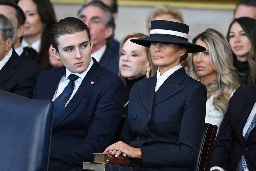 Slika uz članak: (FOTO) “Baron neprekidno mora da bude pod nadzorom” Melanija na mukama zbog odnosa sa sinom jedincem