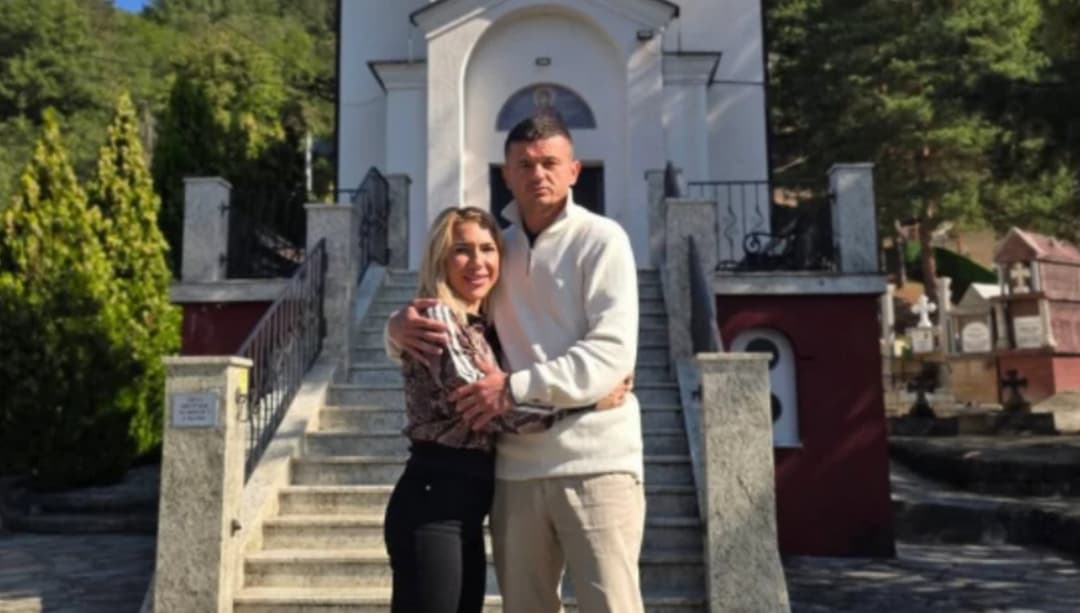 Slika uz članak: "Tačno godinu dana od moje molitve" Jovana sa Tigrom posetila svetinju pa se oglasila "veruj i desiće se"